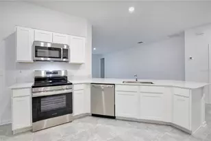 1676 Teagan Ln, Winter Haven, FL 33884 - Photo 9