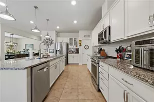 2873 Matera Dr, Saint Cloud, FL 34771 - Photo 13