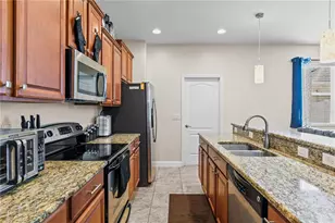 9037 Savannah Julip Ln, Orlando, FL 32832 - Photo 7