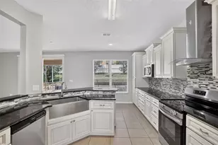 2803 Eagle Lake Dr, Clermont, FL 34711 - Photo 9