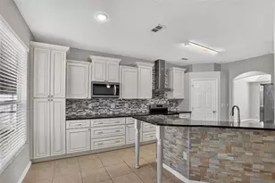 2803 Eagle Lake Dr, Clermont, FL 34711 - Photo 11