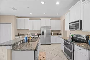1586 Thetford Cir, Orlando, FL 32824 - Photo 3