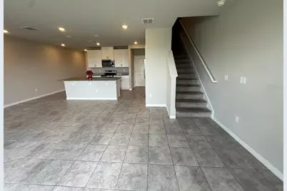 7627 Momentum Parkway, Wesley Chapel, FL 33545 - Photo 11