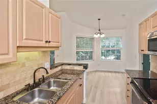 903 Casa Del Lago Way, Venice, FL 34292 - Photo 17