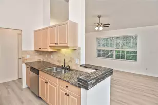 903 Casa Del Lago Way, Venice, FL 34292 - Photo 17