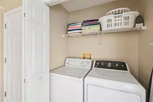 905 Lockbreeze Dr, Davenport, FL 33897 - Photo 21