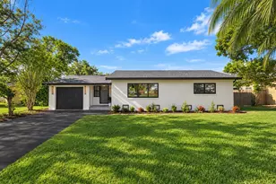 17 Poinsettia Dr, Debary, FL 32713 - Photo 1