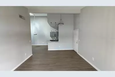 145 N Pearl Lake Causeway #204, Altamonte Springs, FL 32714 - Photo 3