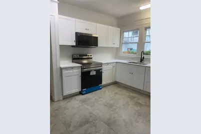 606 Lake Dot Circle #D, Orlando, FL 32801 - Photo 3