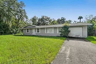 624 N Duss St, New Smyrna Beach, FL 32168 - Photo 1