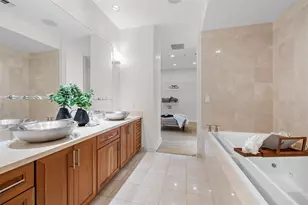 150 E Robinson St, Orlando, FL 32801 - Photo 33