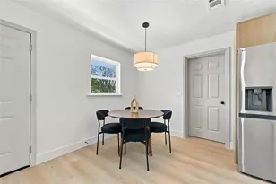 2470 Ivan Ct, Orlando, FL 32807 - Photo 11