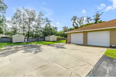 2011 N Spring Garden Avenue, Deland, FL 32720 - Photo 5
