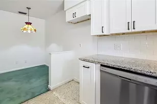 1827 Illinois St, Orlando, FL 32803 - Photo 13