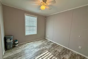 755 Ridgewood Rd, West Palm Beach, FL 33405 - Photo 13