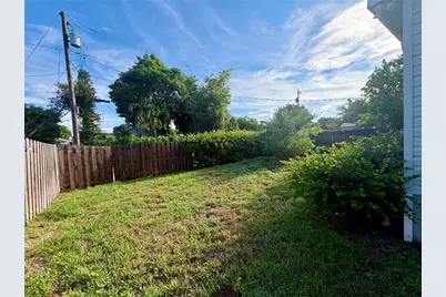 755 Ridgewood Rd, West Palm Beach, FL 33405 - Photo 21