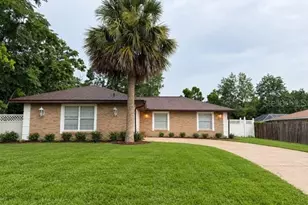 1084 Shepherd Ave, Deltona, FL 32738 - Photo 1