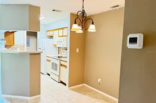 249 Afton Square, Altamonte Springs, FL 32714 - Photo 9