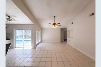 2007 Darlington Oak Drive, Seffner, FL 33584 - Photo 7