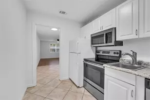 1104 E Harwood St, Orlando, FL 32803 - Photo 15