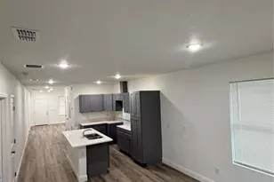 707 W 9th St, Lakeland, FL 33805 - Photo 9