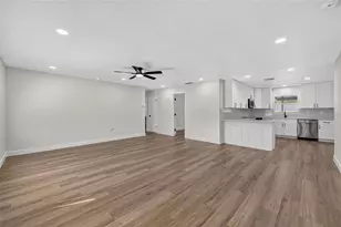 6029 Christina Dr E, Lakeland, FL 33813 - Photo 3