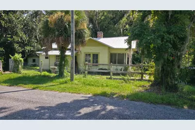 310 E Noble Avenue, Bushnell, FL 33513 - Photo 1