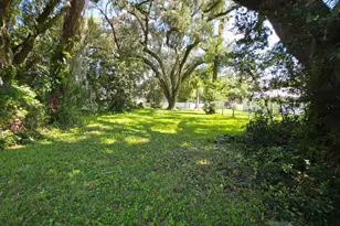 310 E Noble Ave, Bushnell, FL 33513 - Photo 21