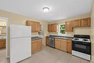 4175 Oakwood Dr, Saint Cloud, FL 34772 - Photo 3