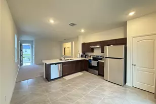 10322 Star Flower Ln, Riverview, FL 33578 - Photo 7
