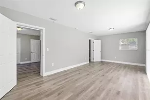 310 93rd Ave N, Saint Petersburg, FL 33702 - Photo 25