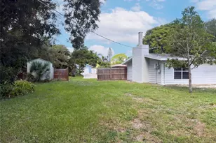 3010 Hatton St, Sarasota, FL 34237 - Photo 23