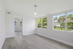 33 W Herrick Dr, Eustis, FL 32726 - Photo 17