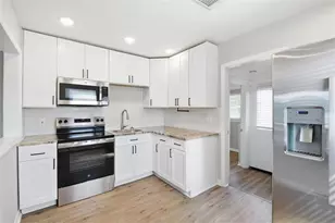 833 61st Ave NE, Saint Petersburg, FL 33703 - Photo 15