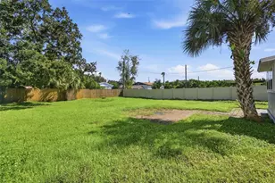 833 61st Ave NE, Saint Petersburg, FL 33703 - Photo 37