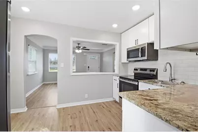 833 61st Avenue NE, Saint Petersburg, FL 33703 - Photo 13