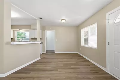 5119 Divot Court, Orlando, FL 32808 - Photo 11