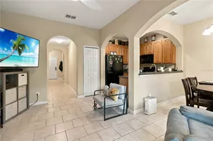 933 Pine Pointe Ln, Orlando, FL 32828 - Photo 9