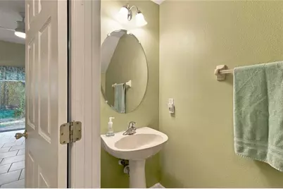 933 Pine Pointe Lane, Orlando, FL 32828 - Photo 11