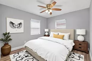 4359 Neptune Dr SE, Saint Petersburg, FL 33705 - Photo 9