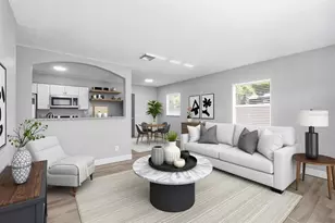4359 Neptune Dr SE, Saint Petersburg, FL 33705 - Photo 5