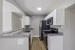 4359 Neptune Dr SE, Saint Petersburg, FL 33705 - Photo 17