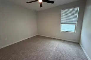 10448 Carloway Hills Dr, Wimauma, FL 33598 - Photo 3