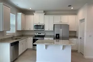 1136 Lakeshore Breeze Pl, Kissimmee, FL 34747 - Photo 3