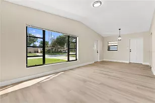 1723 Weeks Ave, Orlando, FL 32806 - Photo 5