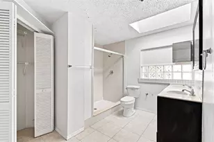 5676 Breckenridge Cir, Orlando, FL 32818 - Photo 11