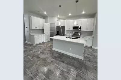 38 Buckeye Circle NE, Winter Haven, FL 33881 - Photo 3