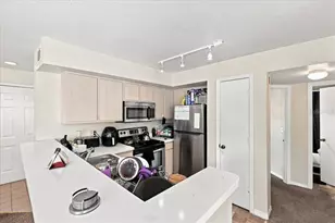 7220 Westpointe Blvd, Orlando, FL 32835 - Photo 9