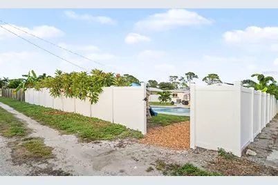 818 The Rialto, Venice, FL 34285 - Photo 41