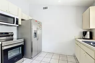 649 Jaguar Ct, Poinciana, FL 34759 - Photo 15